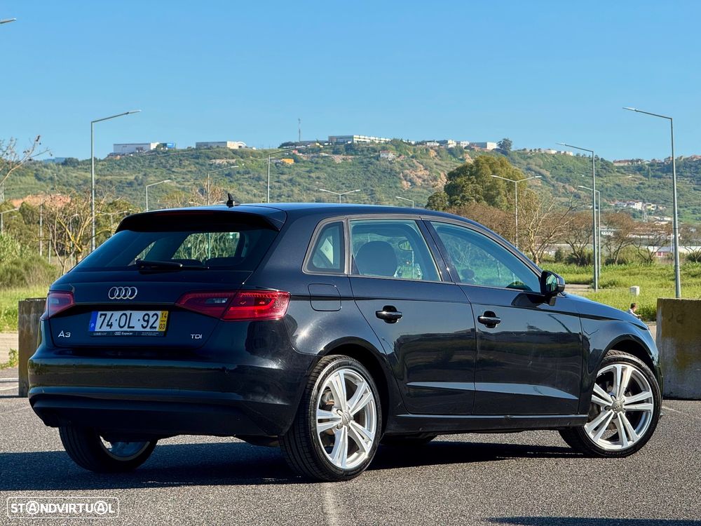 Audi A3 Sportback 2.0 TDI Attraction S tronic - 4