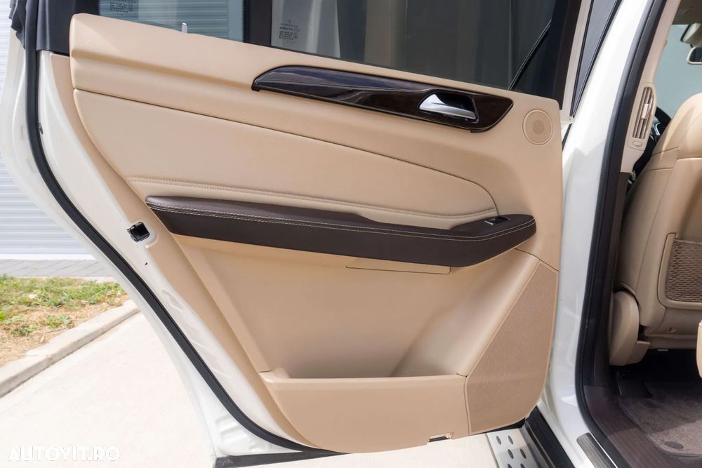 Mercedes-Benz GLS 450 4MATIC 9G-TRONIC - 31