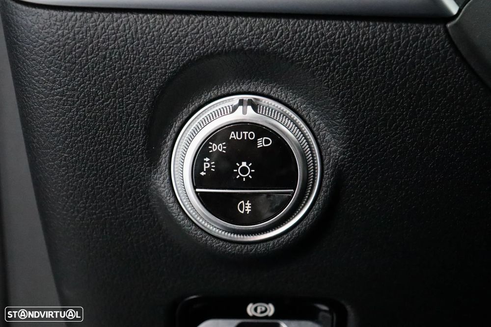 Mercedes-Benz C 220 d Avantgarde - 36