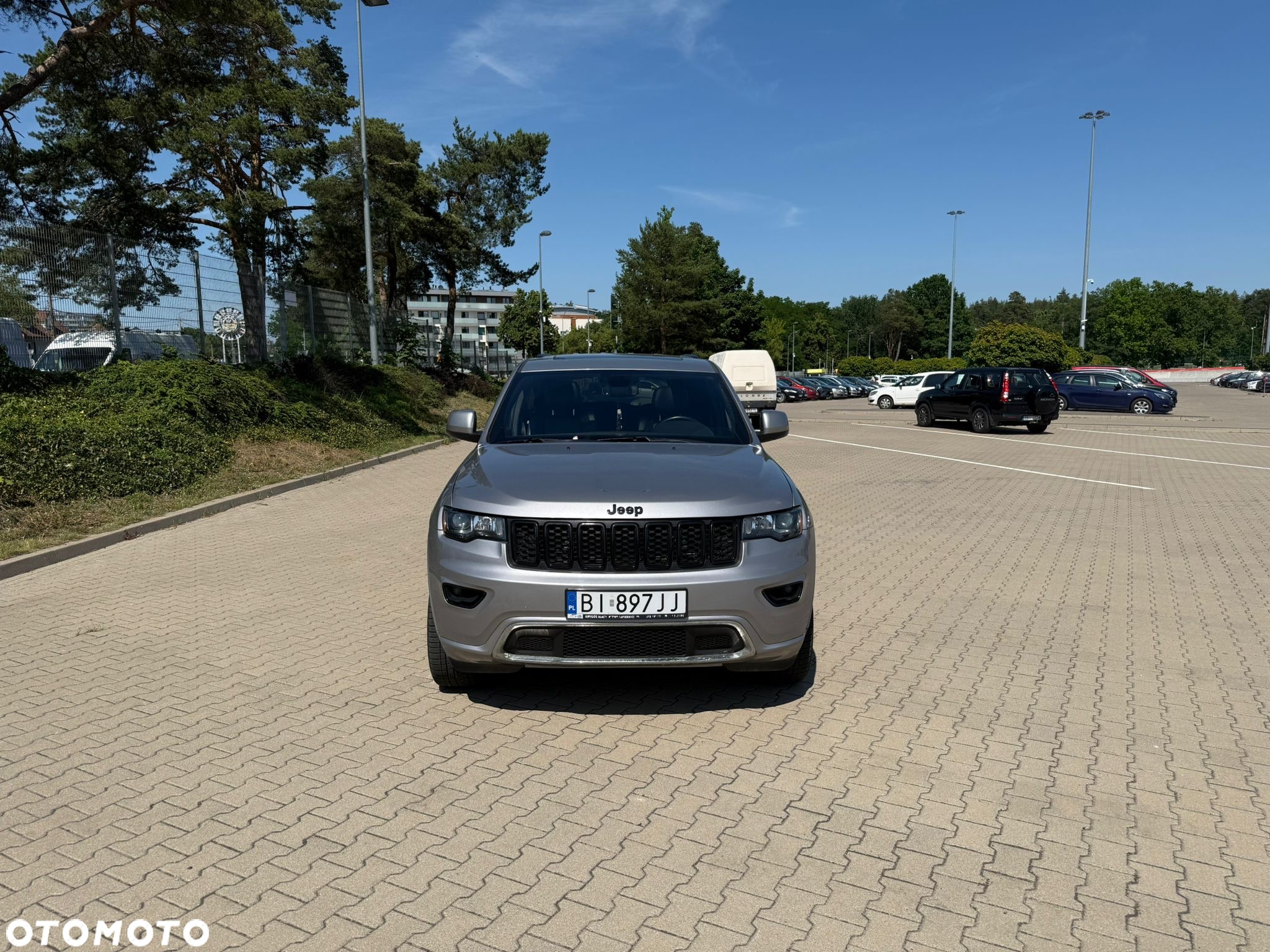 Jeep Grand Cherokee - 2