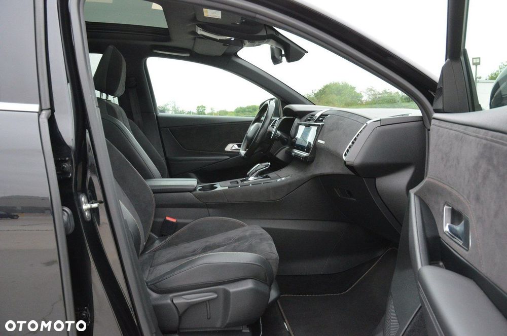 DS Automobiles DS 7 Crossback - 33