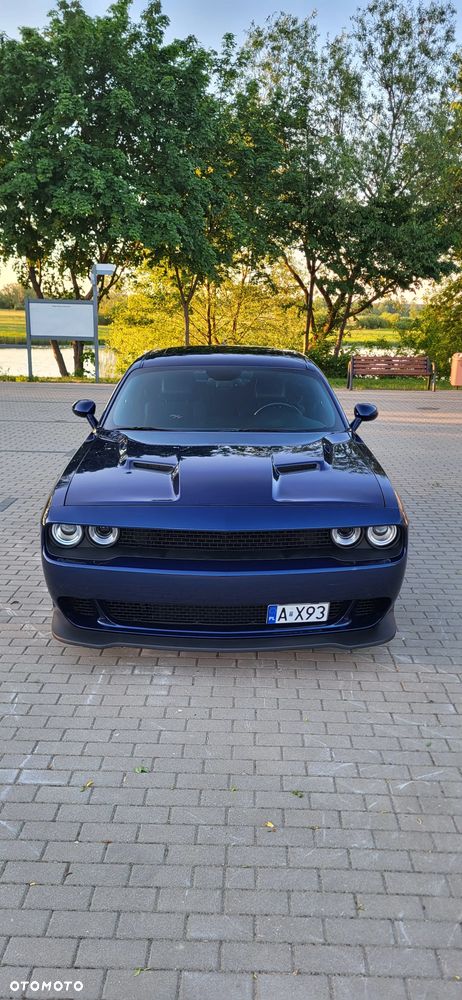 Dodge Challenger - 15