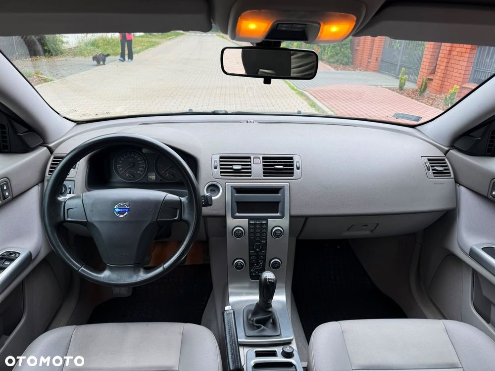 Volvo S40 2.0D Momentum - 5