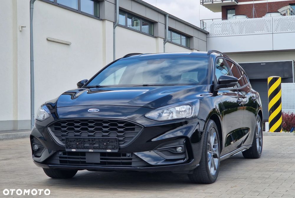 Ford Focus 1.0 EcoBoost Start-Stopp-System ST-LINE DESIGN - 10