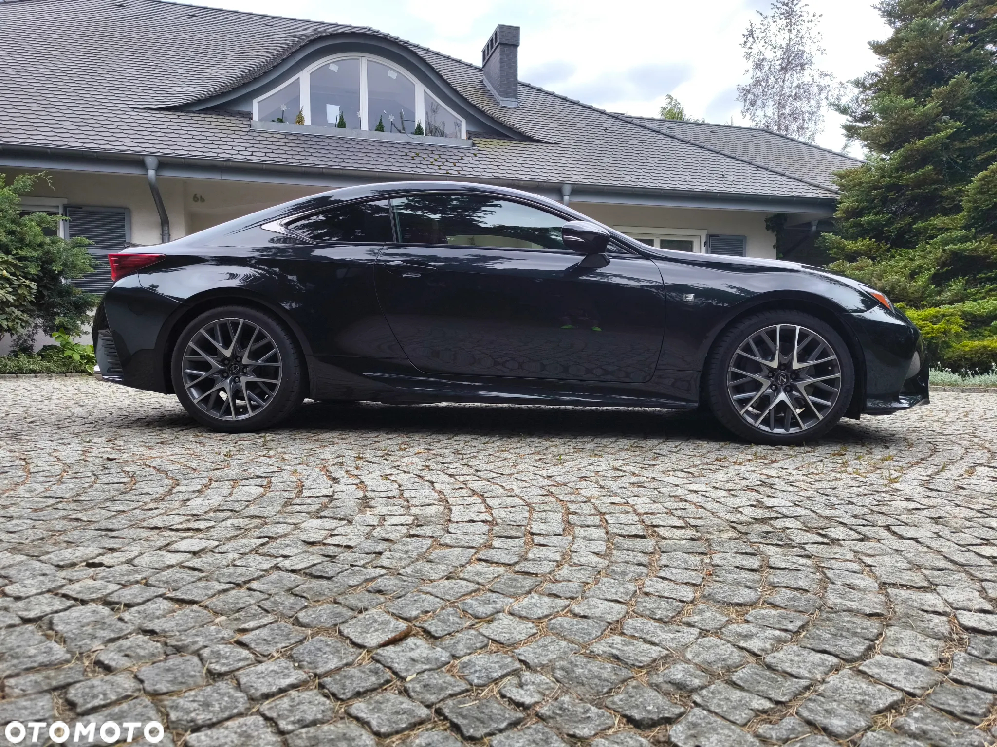 Lexus RC - 6