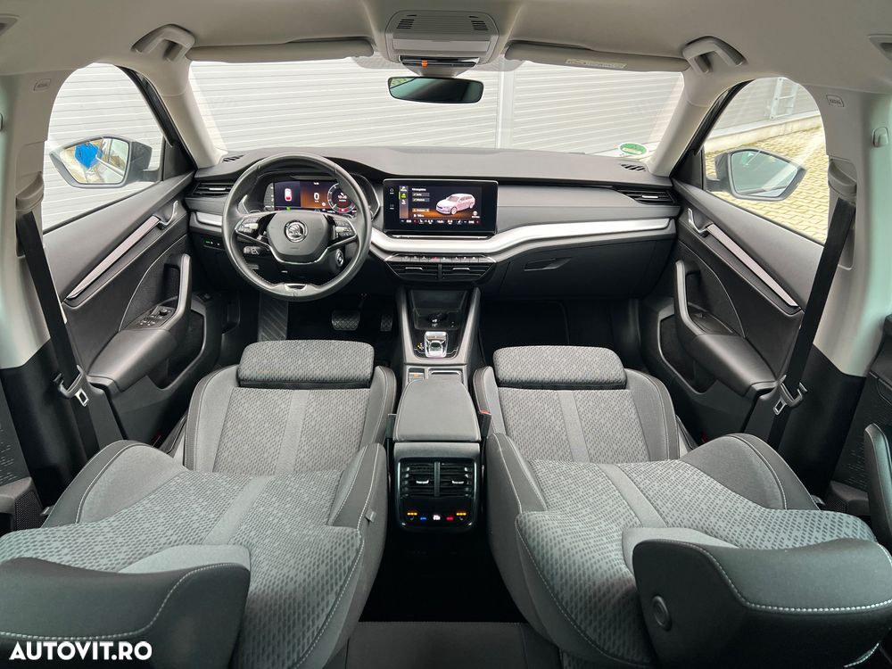 Skoda Octavia 2.0 TDI DSG Clever - 8