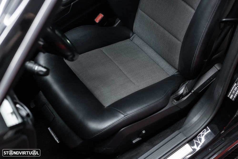 Mercedes-Benz E 220 CDI DPF BlueEFFICIENCY 7G-TRONIC Avantgarde - 23