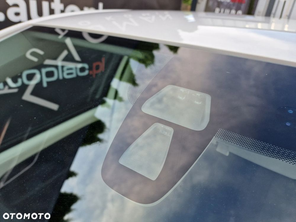 Volkswagen up! (BlueMotion Technology) move - 3