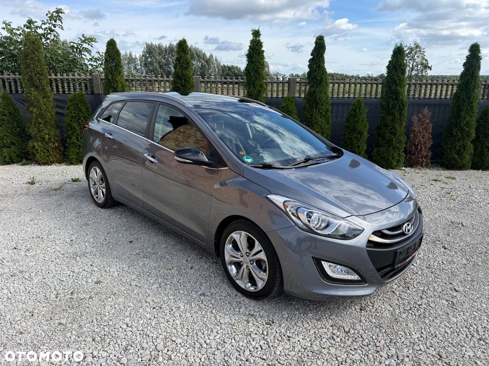 Hyundai i30 blue 1.6 CRDi YES Gold - 14