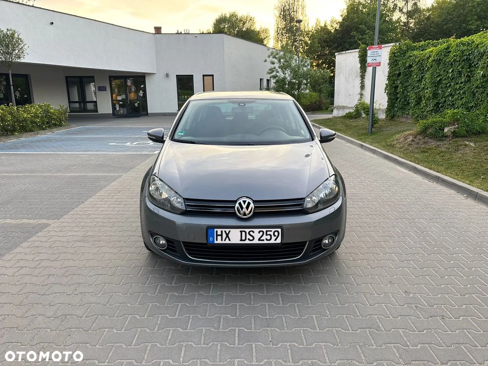 Volkswagen Golf - 25
