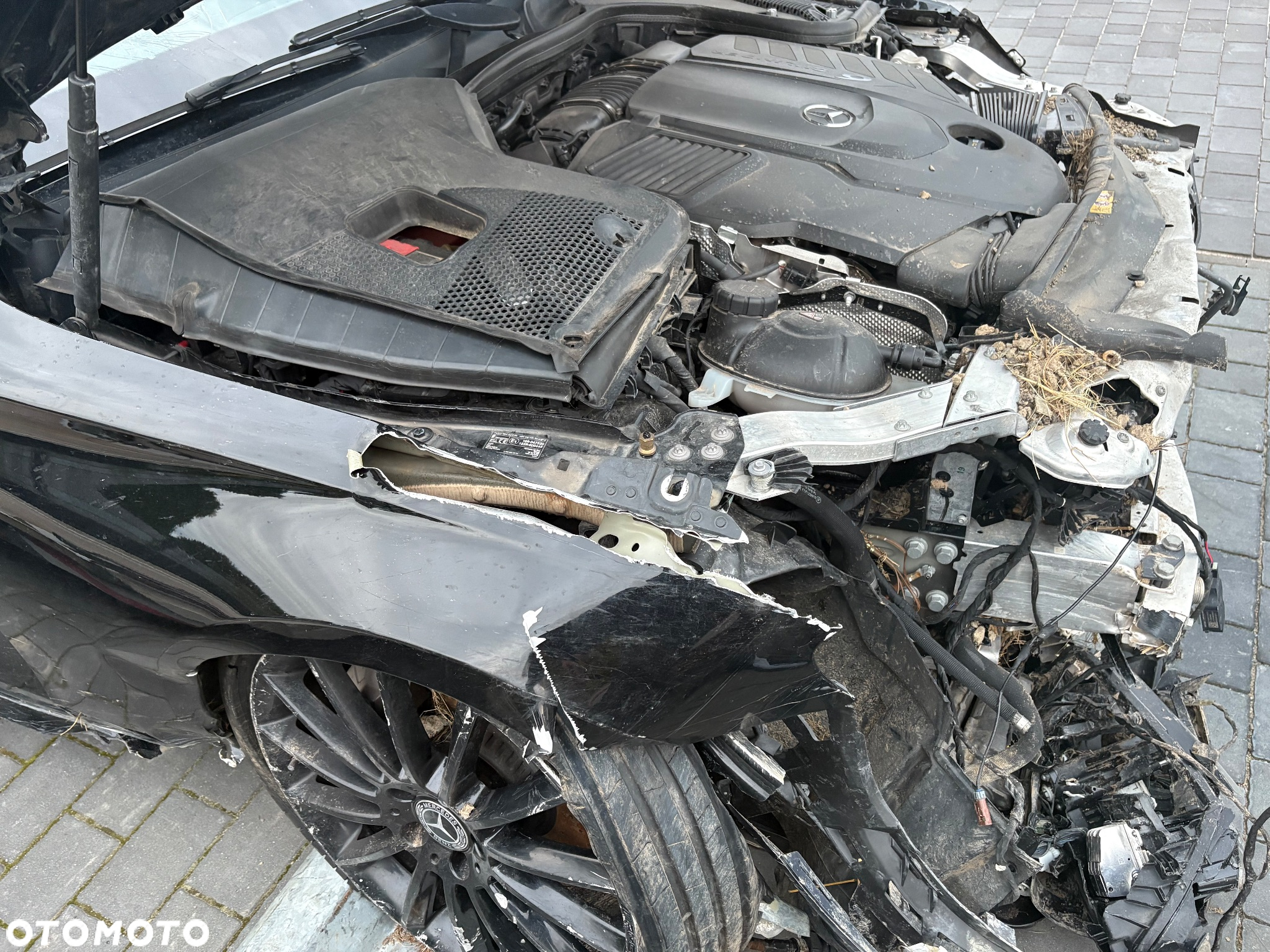 Mercedes-Benz Klasa E 400 d 4Matic T 9G-TRONIC Avantgarde - 38