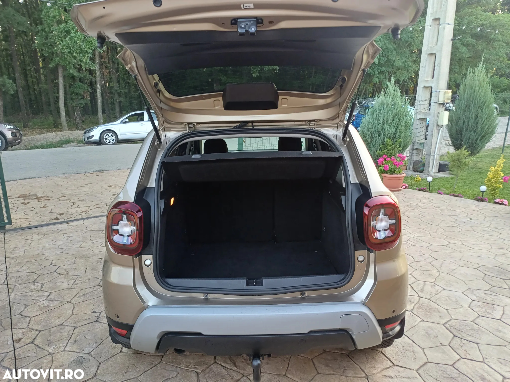 Dacia Duster 1.6 SCe Prestige jante 16" - 11