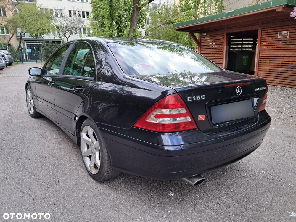Mercedes-Benz C 2005 photo 5