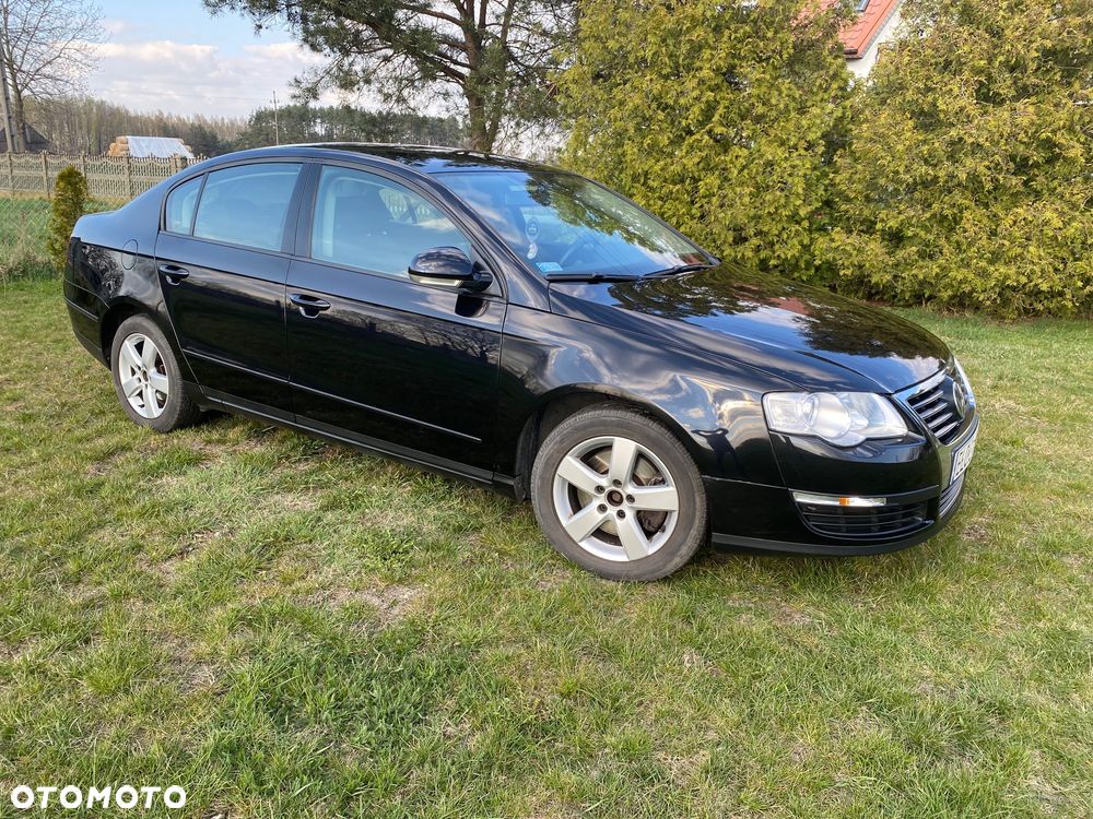 Volkswagen Passat 1.9 TDI Comfortline - 2