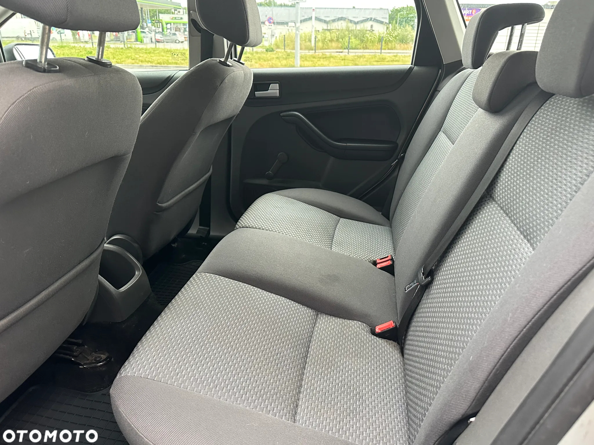 Ford Focus 1.6 Trend - 9