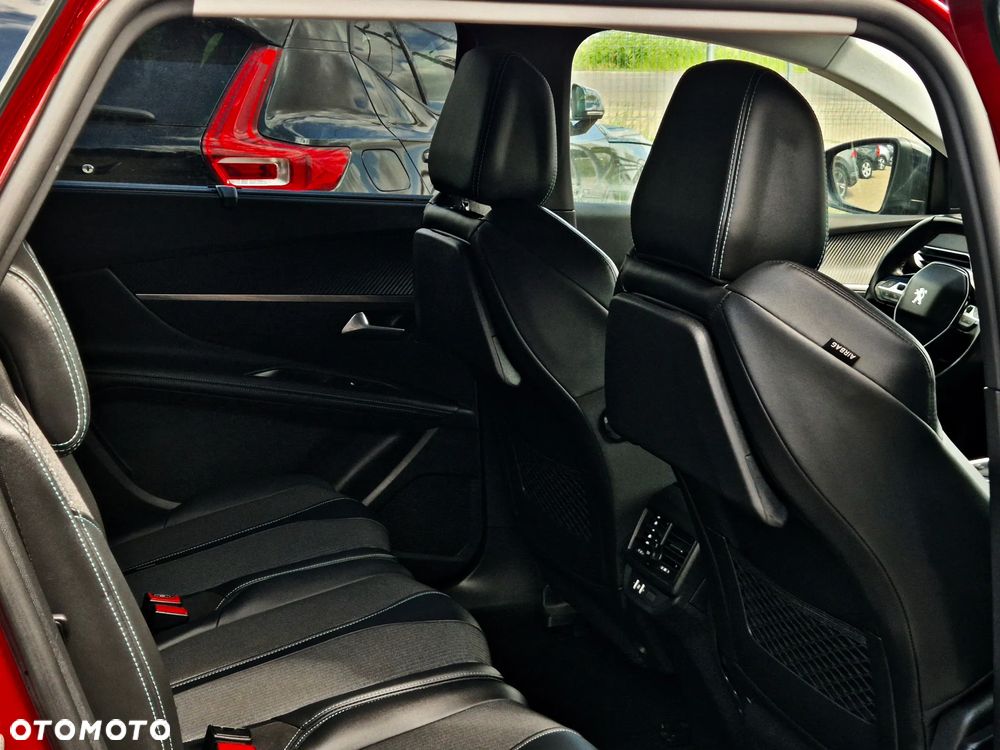 Peugeot 5008 1.5 BlueHDi Allure S&S - 25