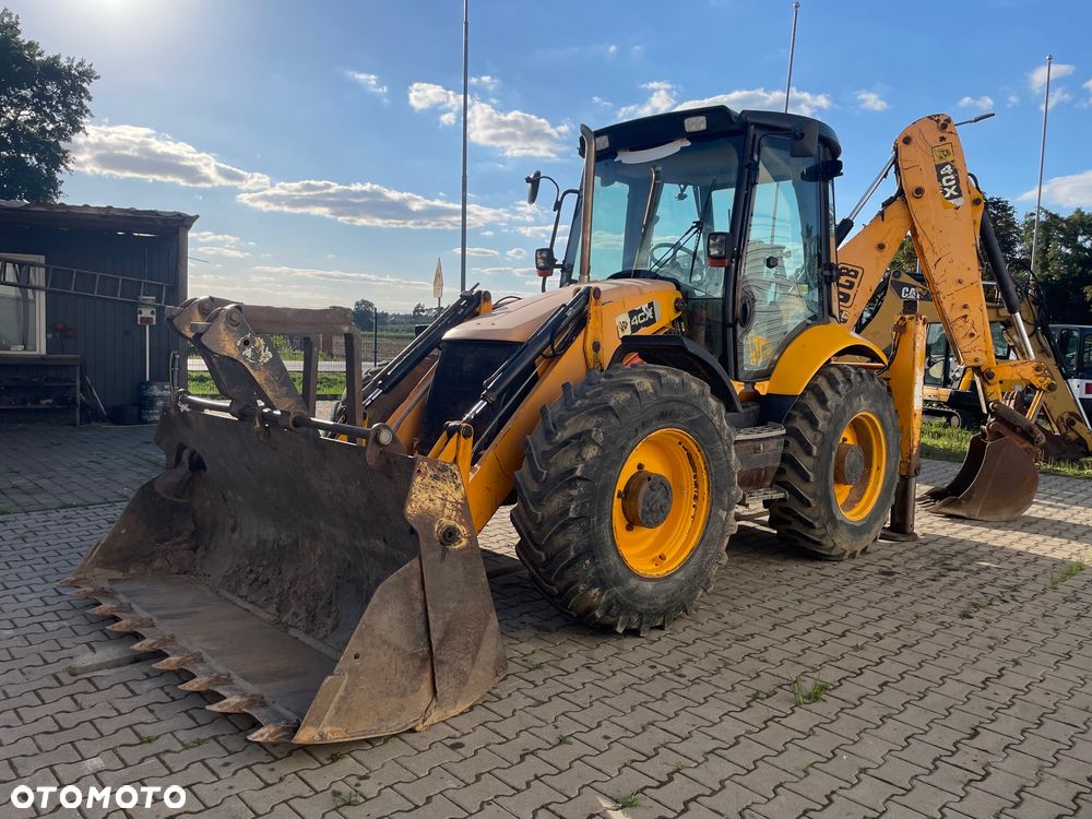 JCB 4CX
