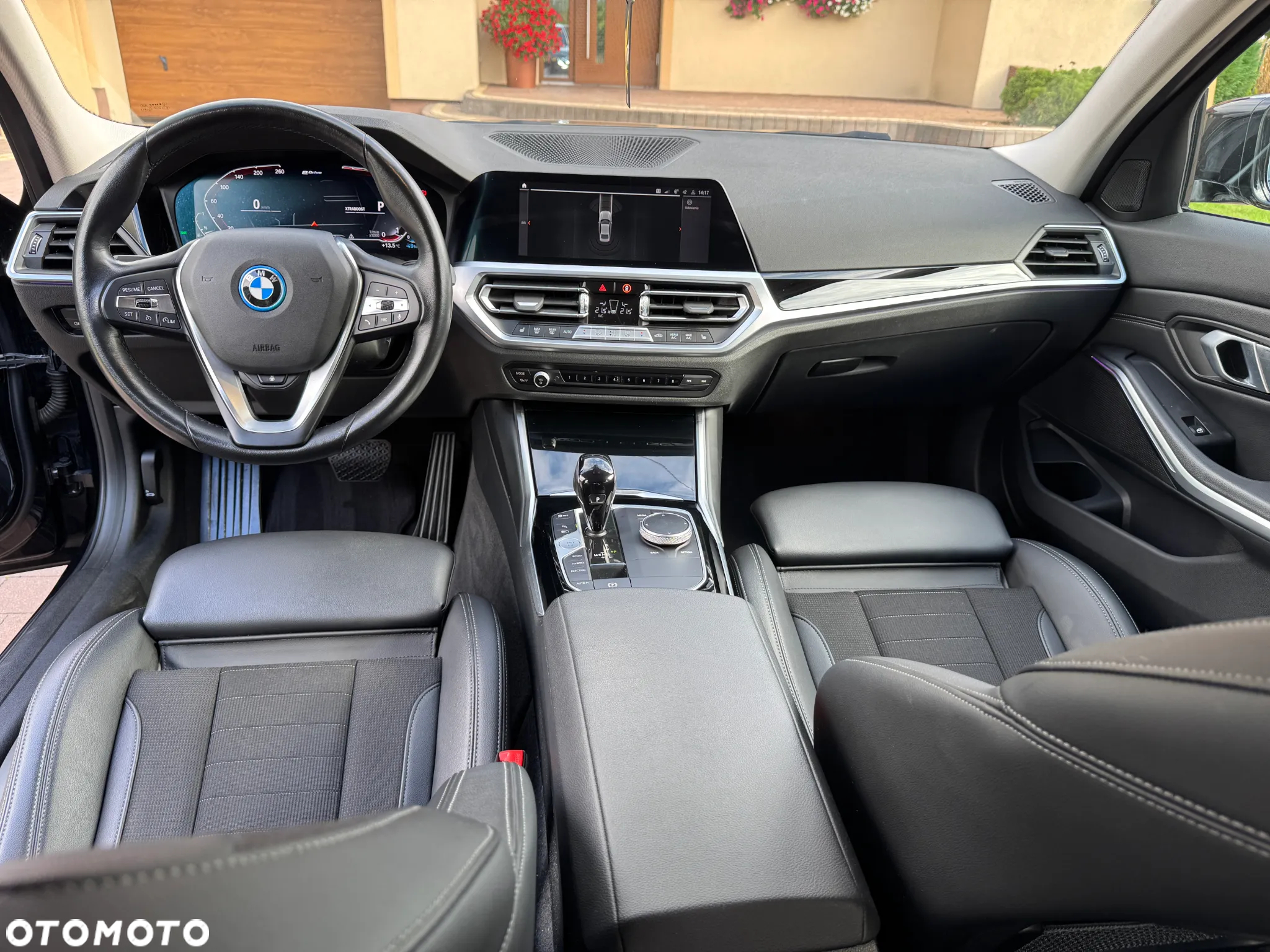 BMW Seria 3 330e Sport Line - 10