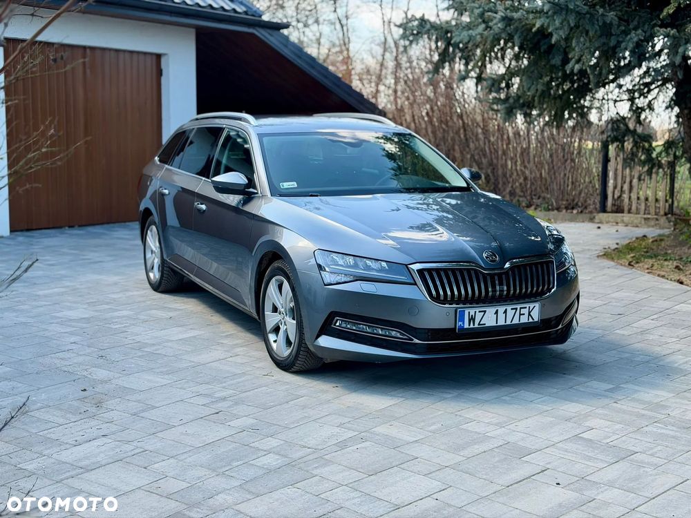 Skoda Superb 2.0 TDI SCR Style DSG - 2