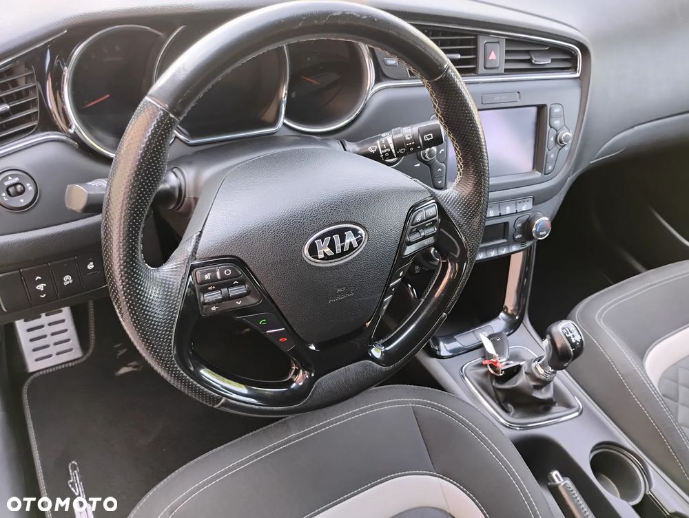 Kia Ceed 1.6 CRDi GT Line - 15