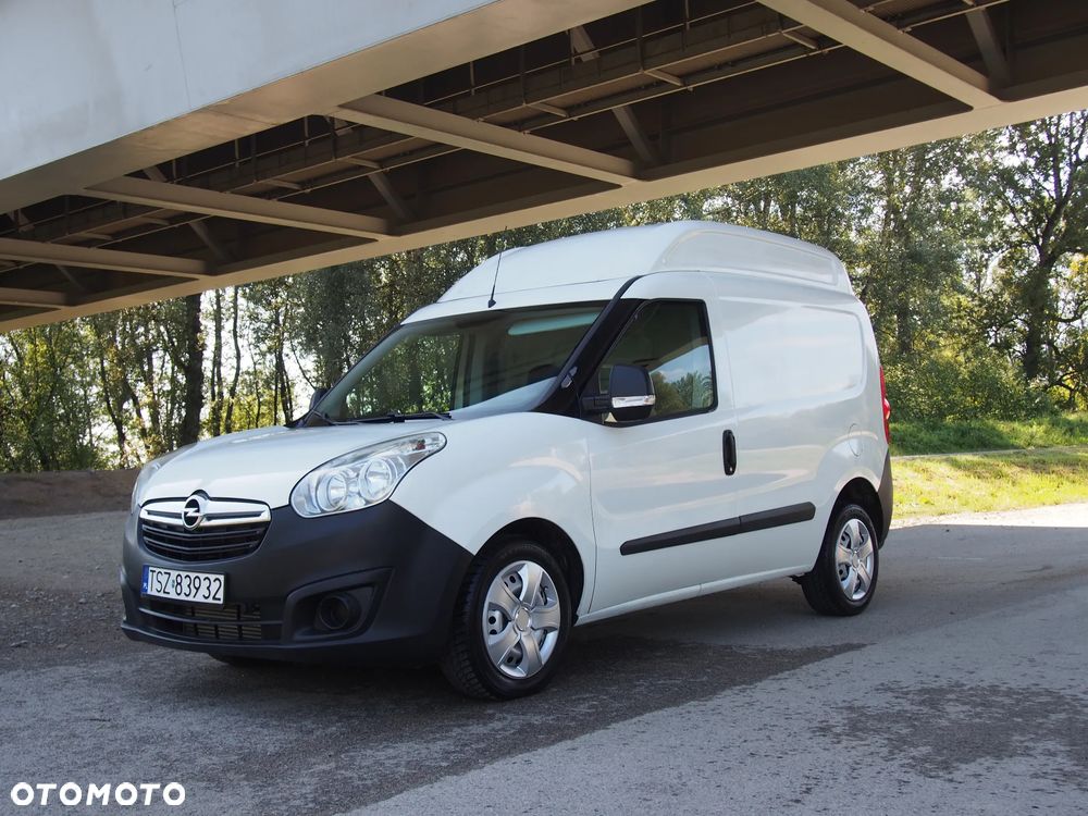 Opel COMBO - 11