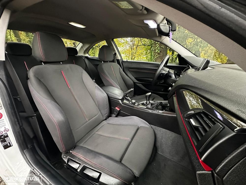 BMW 218 d Coupe Line Sport - 14