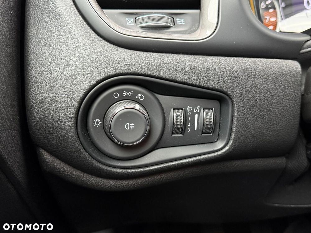 Jeep Renegade 1.0 GSE T3 Turbo Longitude FWD S&S - 23