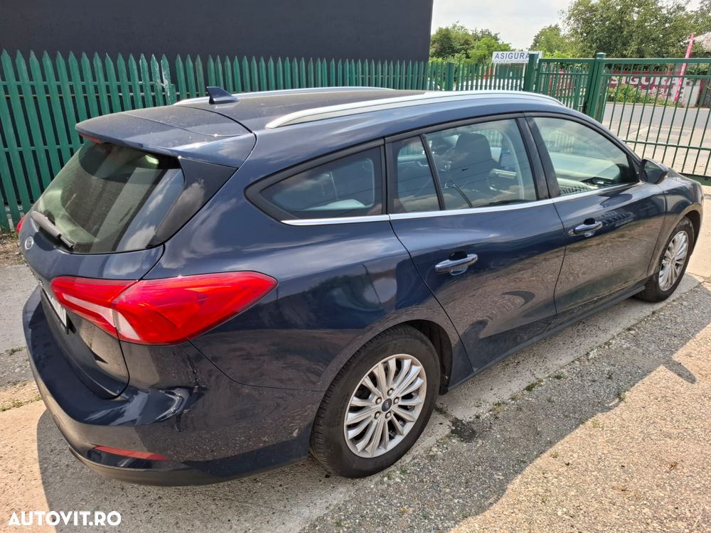 FORD Focus 2019 — imagine 8