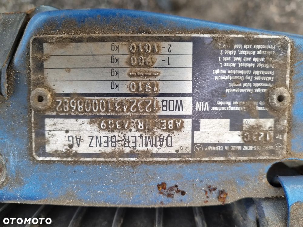 Mercedes-Benz W123 - 6