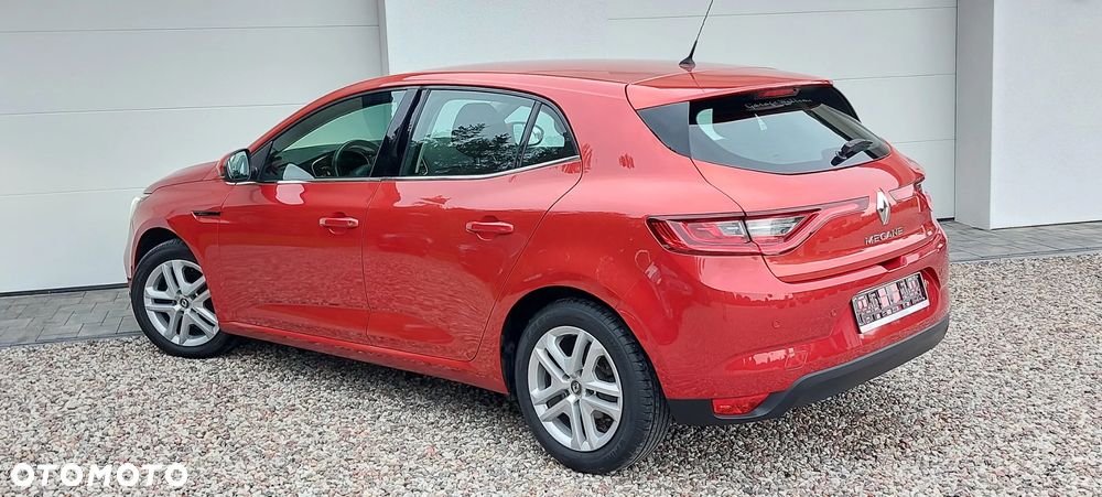 Renault Megane 1.2 Energy TCe Life - 10