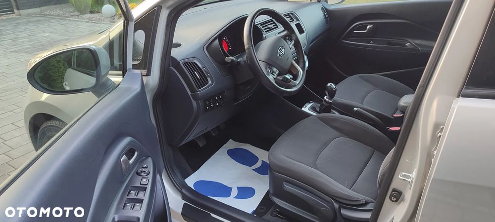 Kia Rio 1.4 CRDi 90 Platinum Edition - 6