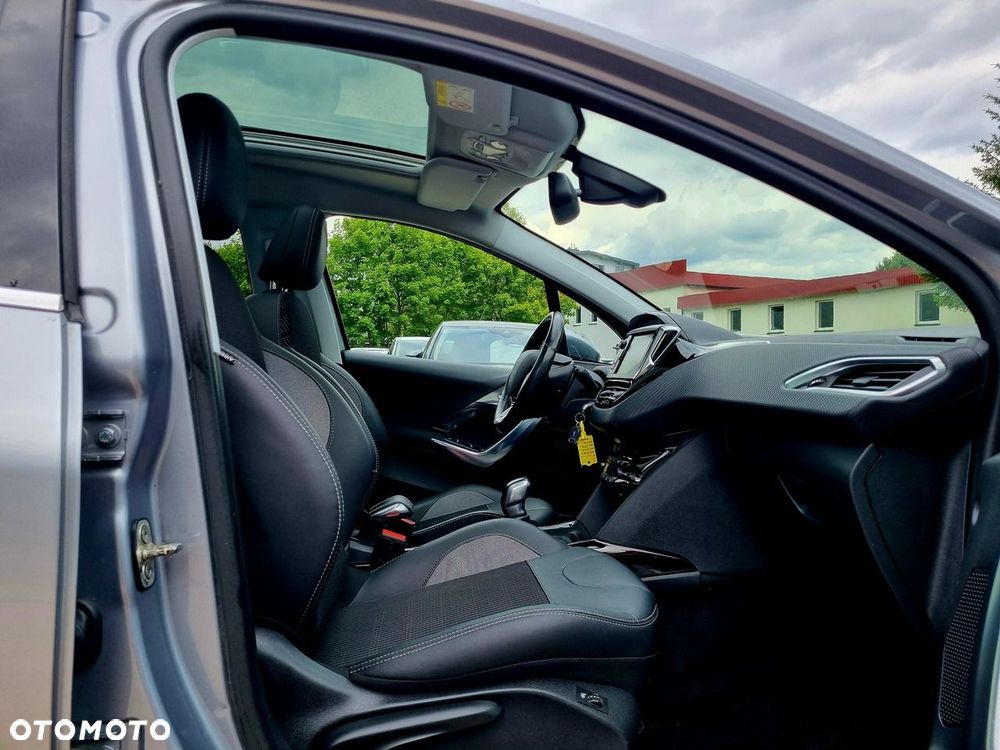 Peugeot 2008 1.6 BlueHDi Allure - 11