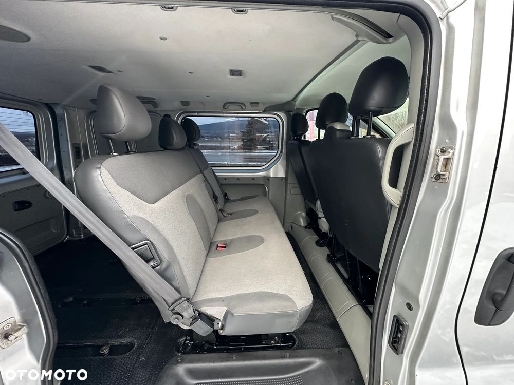 Renault Trafic Passenger L1H1 Expression - 14