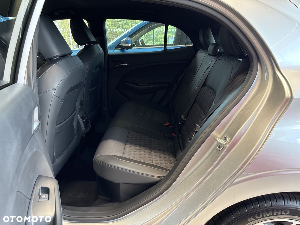 MG MG3 1.5 HEV+ Exclusive - 10