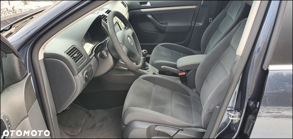 Volkswagen Golf 1.6 Comfortline - 9