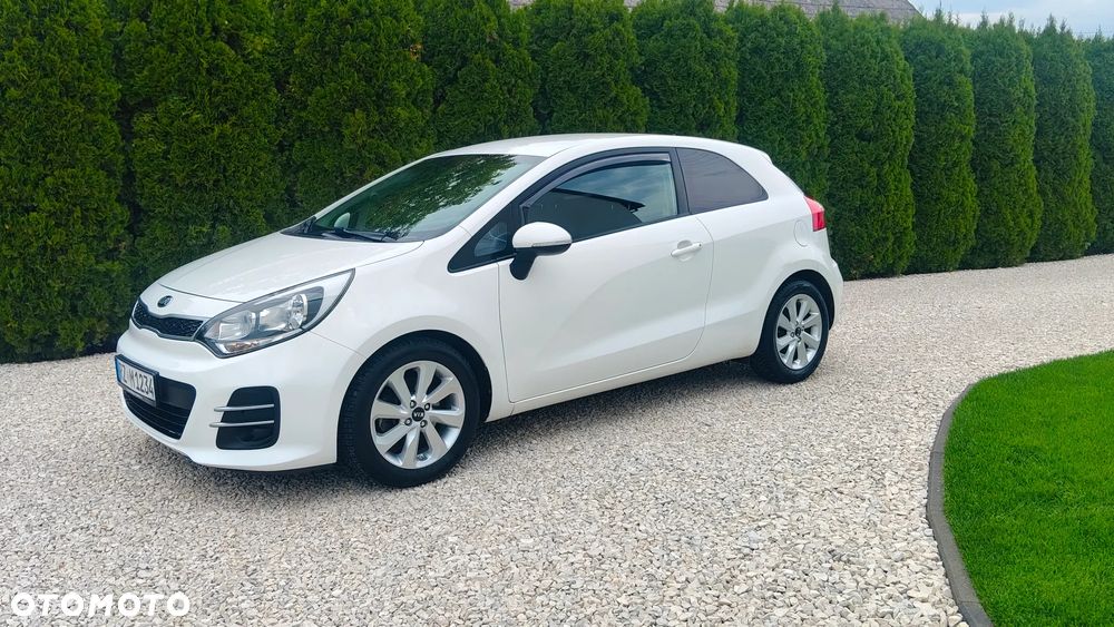 Kia Rio 1.4 Dream Team Edition - 28
