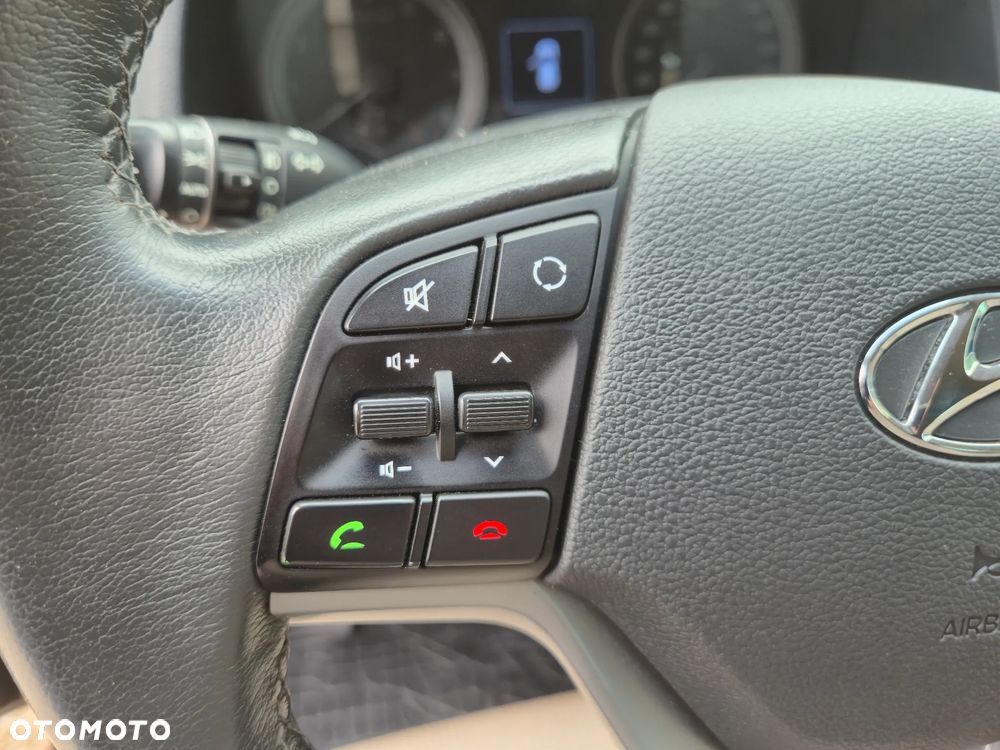 Hyundai Tucson 1.6 GDI BlueDrive Design 2WD - 27