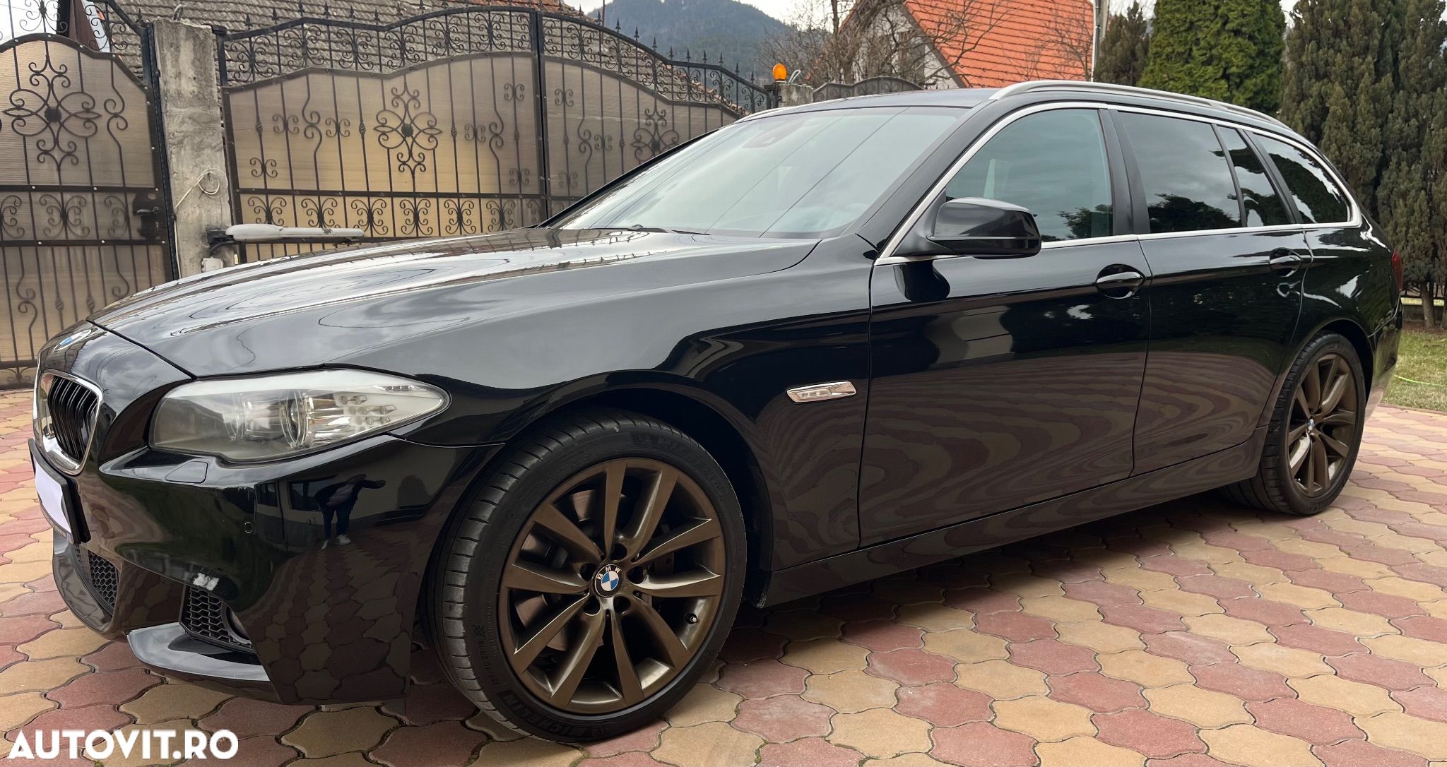 BMW Seria 5 525d Touring Sport-Aut. - 1