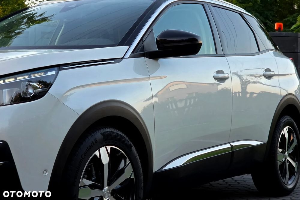 Peugeot 3008 1.5 BlueHDi Allure Pack S&S EAT8 - 19