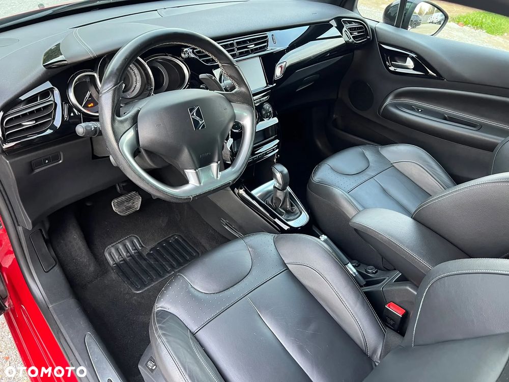 Citroën DS3 PureTech 110 Start & Stop EAT6 SoChic - 8