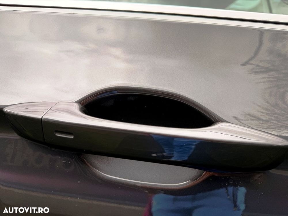 Volkswagen Passat 2.0 TDI DSG Highline - 12