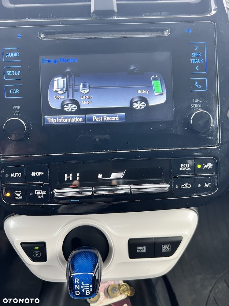Toyota Prius - 12