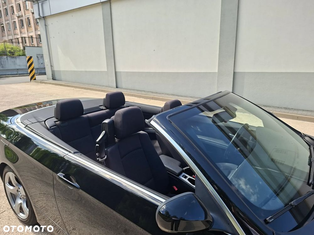 BMW Seria 3 320i - 13