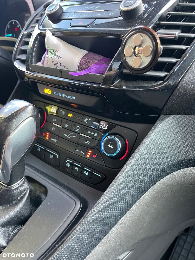 Ford Tourneo Connect - 17