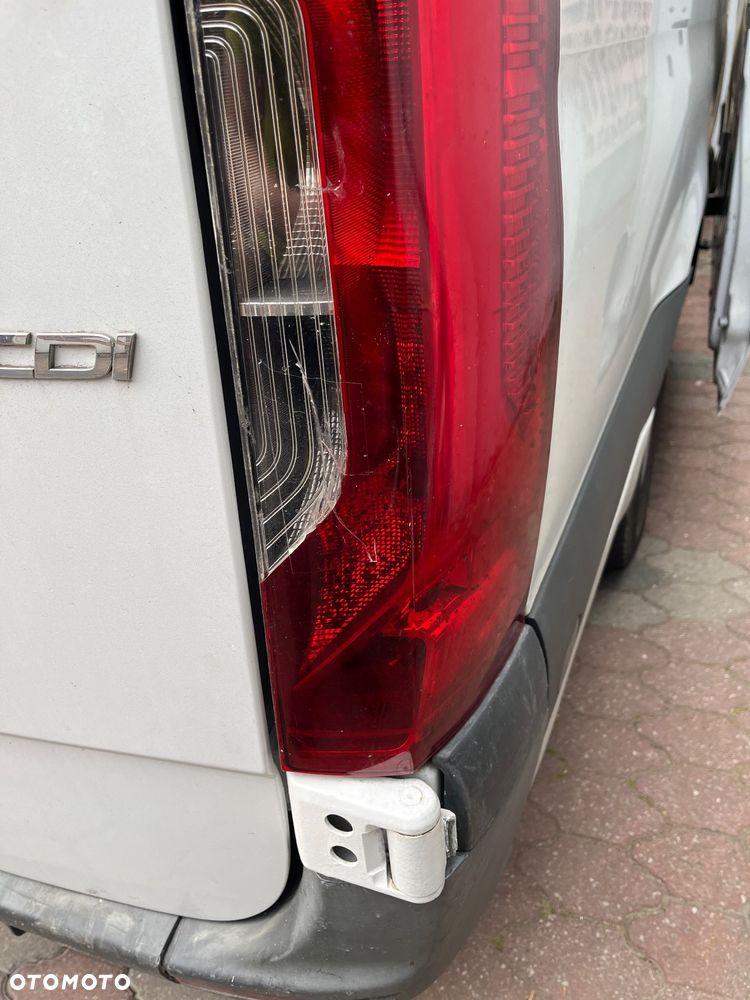 Klosze lamp tylnych Mercedes sprinter 907 - 2