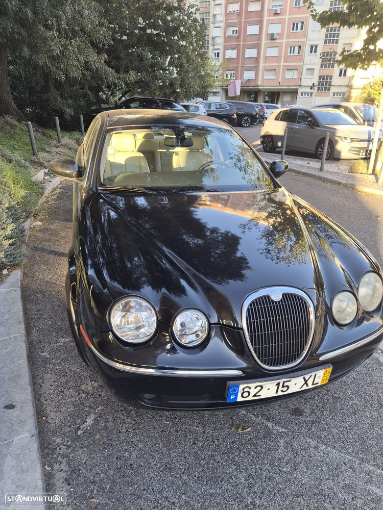 Jaguar S-Type 3.0 V6 Executive Auto. - 1