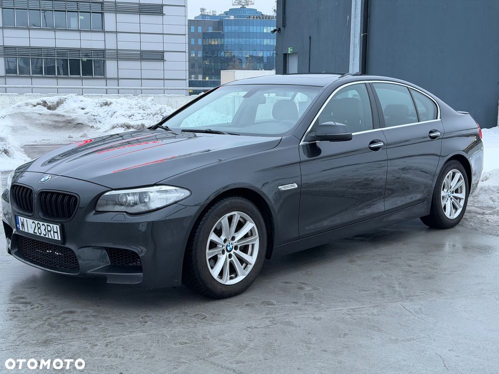 BMW Seria 5 528i xDrive - 8