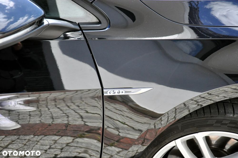 Volkswagen Golf 2.0 TDI BMT GTD - 6
