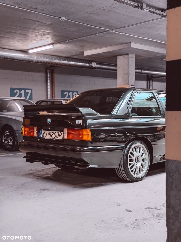 BMW M3 Standard - 13