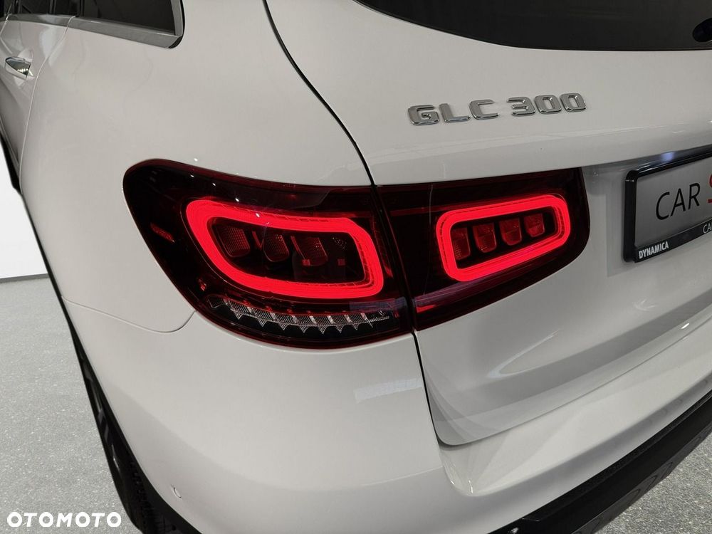 Mercedes-Benz GLC - 11